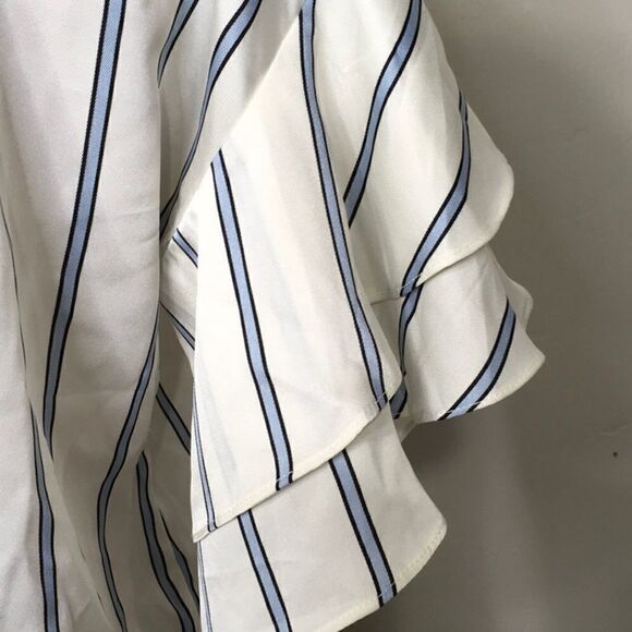 NEW. Vince Camuto stripe blouse with flutter sleeve. NWT - Picture 6 of 8